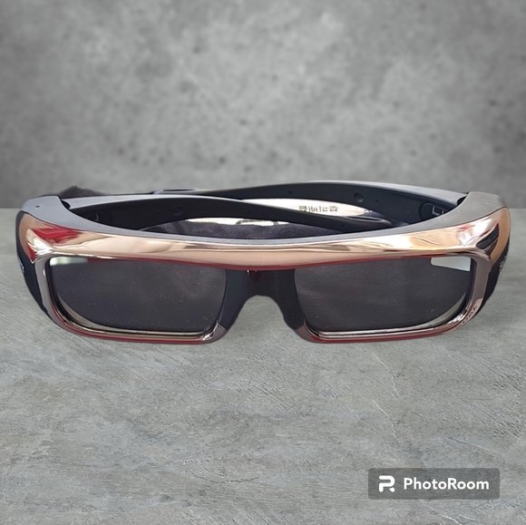 Sony TDG-BR100 3D Glasses (x2) NIB Tag has not been pulled from batteries yet - Picture 6 of 9